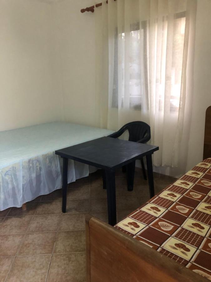 Rooms For Rent Dıraç Dış mekan fotoğraf