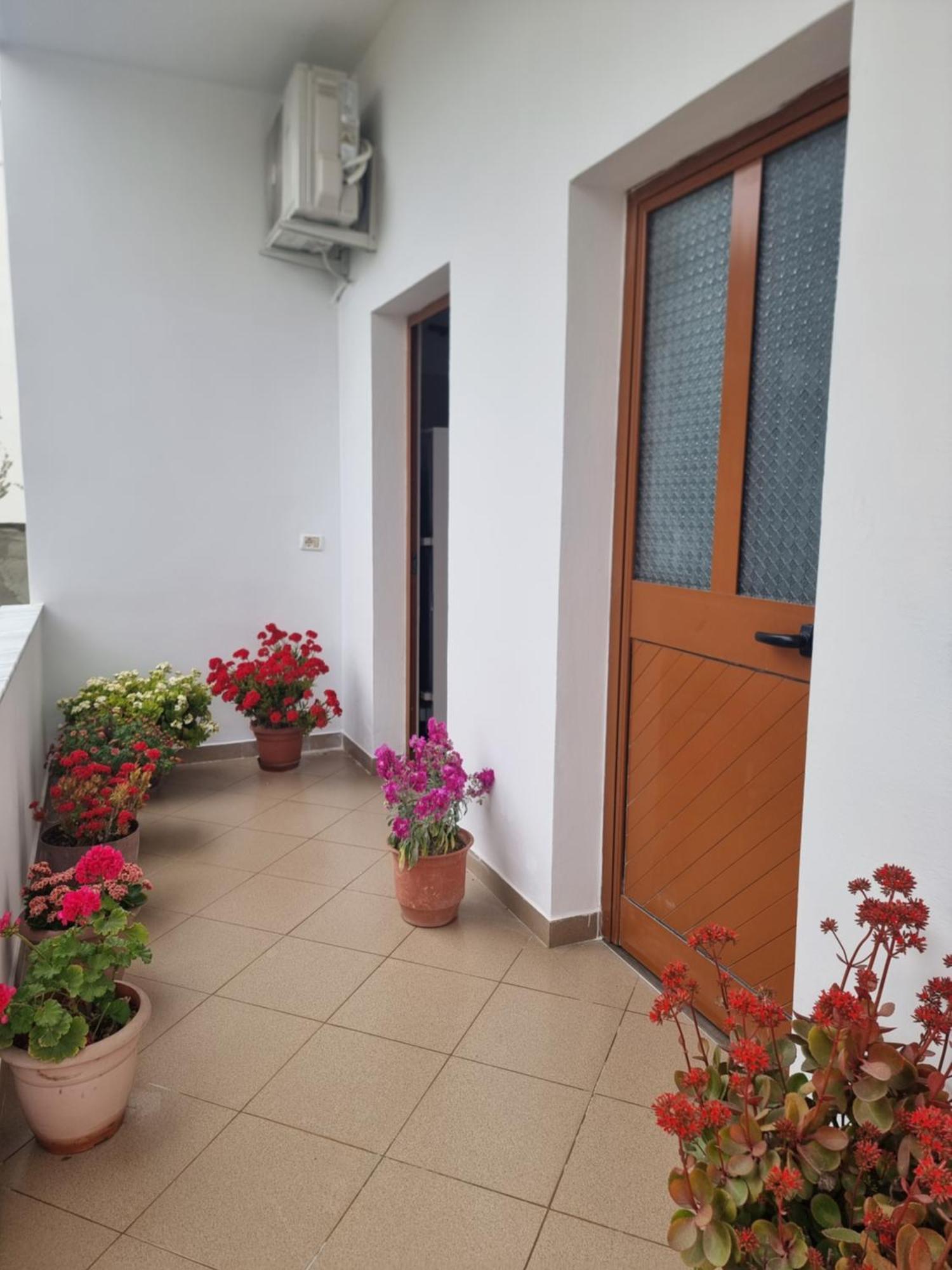 Rooms For Rent Dıraç Dış mekan fotoğraf